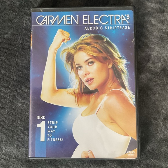Bundle of 3 Carmen Electra Fitness DVDs - Picture 2 of 10